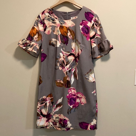 Trina Turk floral sheath dress with short bell sleeve Sz10 - Picture 1 of 11